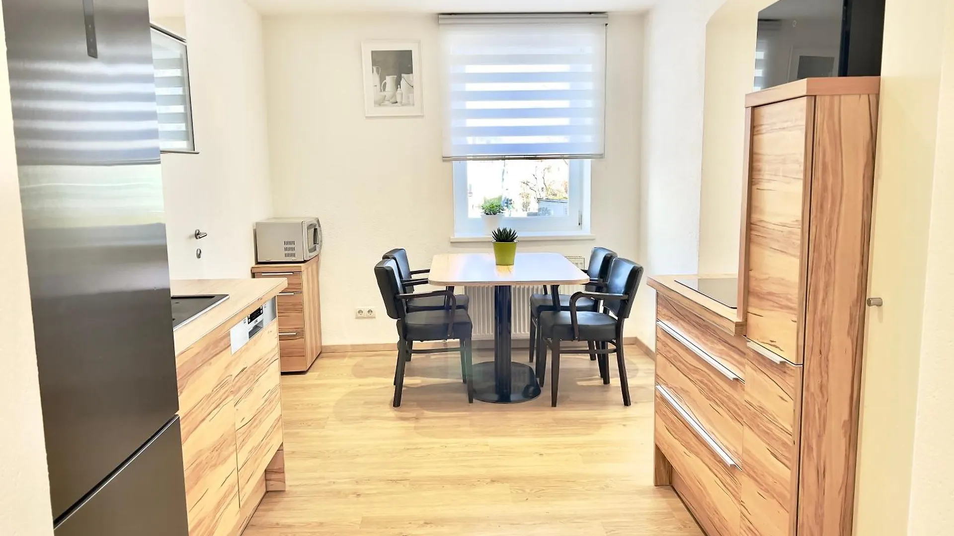Central 4 Room Apartment Minimum Stay 30 Days 因斯布鲁克