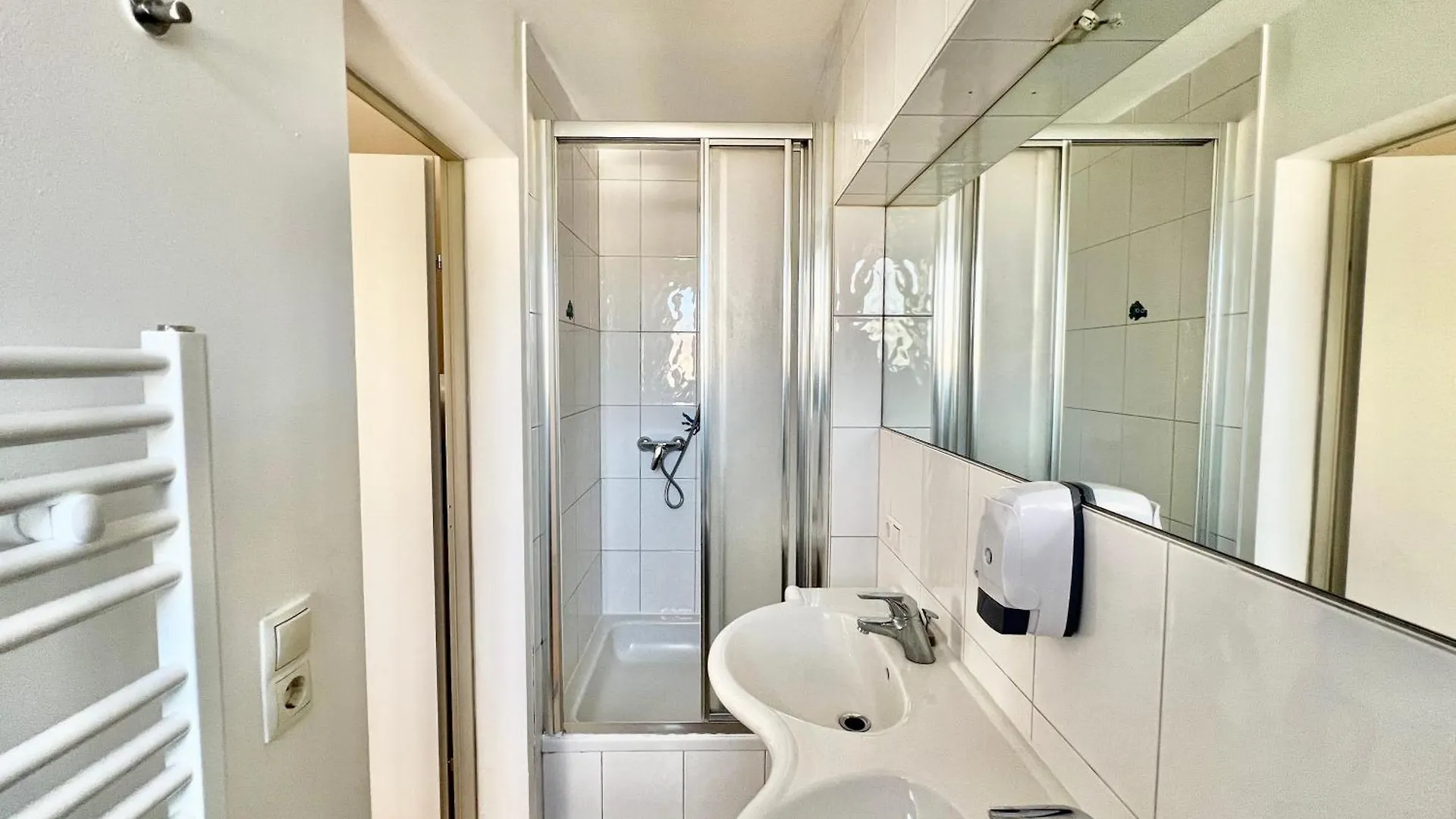 Central 4 Room Apartment Minimum Stay 30 Days 因斯布鲁克 0*,