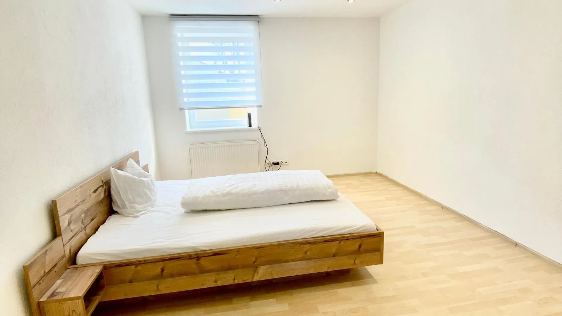 Central 4 Room Apartment Minimum Stay 30 Days 因斯布鲁克